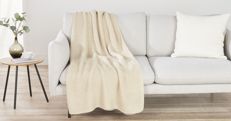 Ciepły koc z dzianiny 130x150cm LIVARNO home w promocji!
