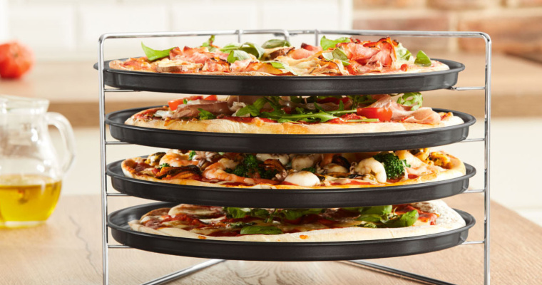 Zestaw 4 blach do pieczenia pizzy 29cm z ramą do pieczenia zenker w promocji!