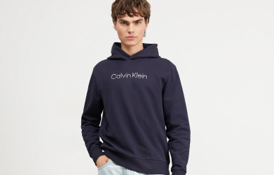Calvin Klein - bluza z kapturem dla stylowego mężczyzny - promocja!