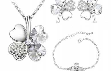 Srebrny komplet biżuterii kryształowe koniczyny w promocji!
