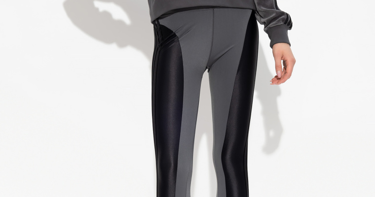 Szaro-czarne legginsy ADIDAS Originals w promocyjnej cenie! 