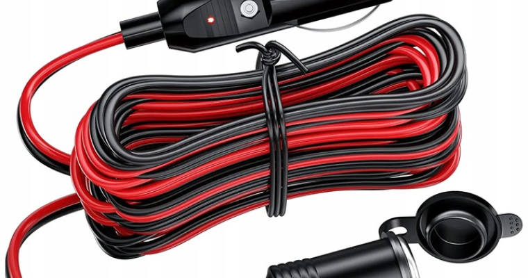 Przedłużacz gniazda zapalniczki 12V/24V LED 15A 5m w promocji!