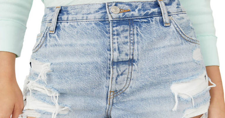Spodenki jeansowe z przetarciami Free People w promocji!