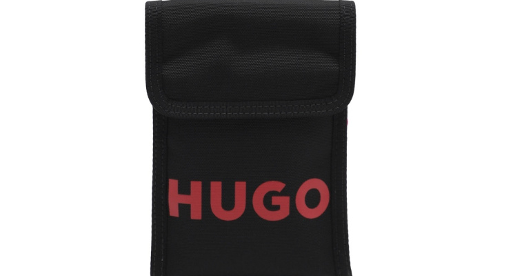 Praktyczna torebka na telefon ETHON BL_PHONE POUCH HUGO w promocji!