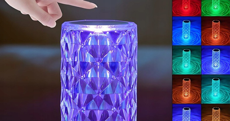 Lampka biurkowa LED USB dotykowa, na pilot, 16 kolorów w promocji!