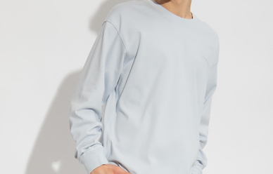 Jasnoniebieski T-shirt ADIDAS Originals x Human Race w promocji!