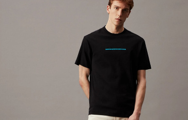 Promocja! Bawełniany t-shirt Calvin Klein - gwarancja komfortu i stylu!